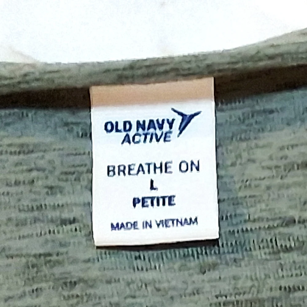 Old Navy Women’s Green Breathe ON Cross-Front Sleeveless Jumpsuit Size L - Picture 5 of 6